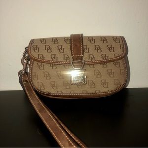 Dooney & Bourke vintage brown wristlet